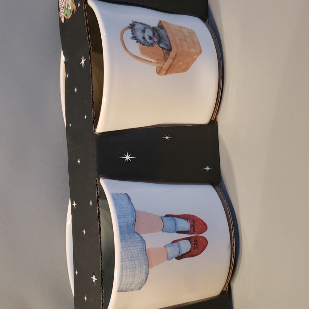 The Wizard Of Oz 85th Anniversary Ceramic Ramekin Set NWT - Picture 2 of 10